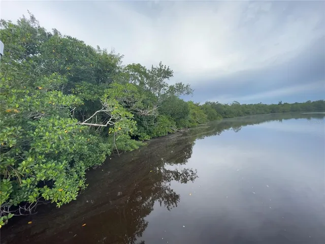 $94,000 | 324 Freesia Street, Everglades City, FL 34139