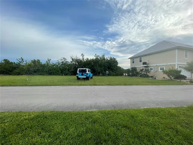 $94,000 | 324 Freesia Street, Everglades City, FL 34139