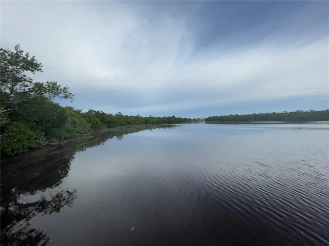 $94,000 | 324 Freesia Street, Everglades City, FL 34139