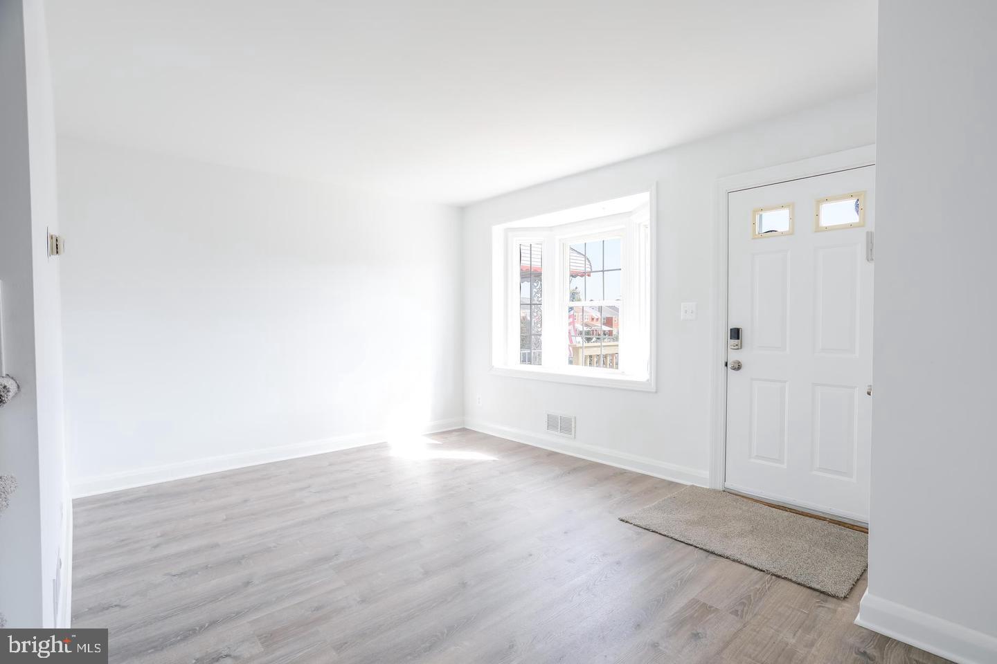 1046 Middlesex Road Baltimore, MD 21221 - Photo 6 of 19 Gallery Image 6