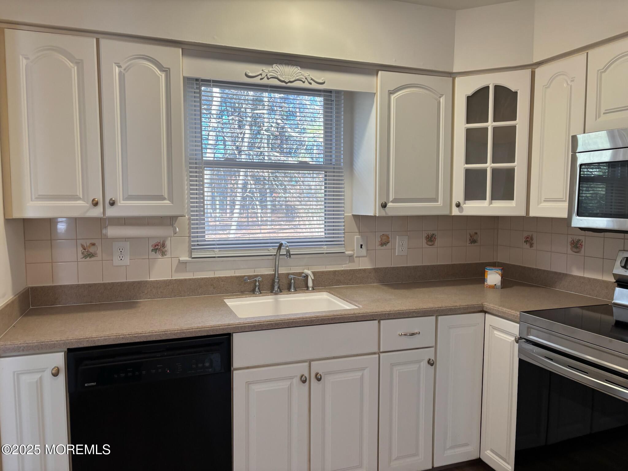 32 Constitution Boulevard Whiting, NJ 08759 - Photo 13 of 30 IMG_3210