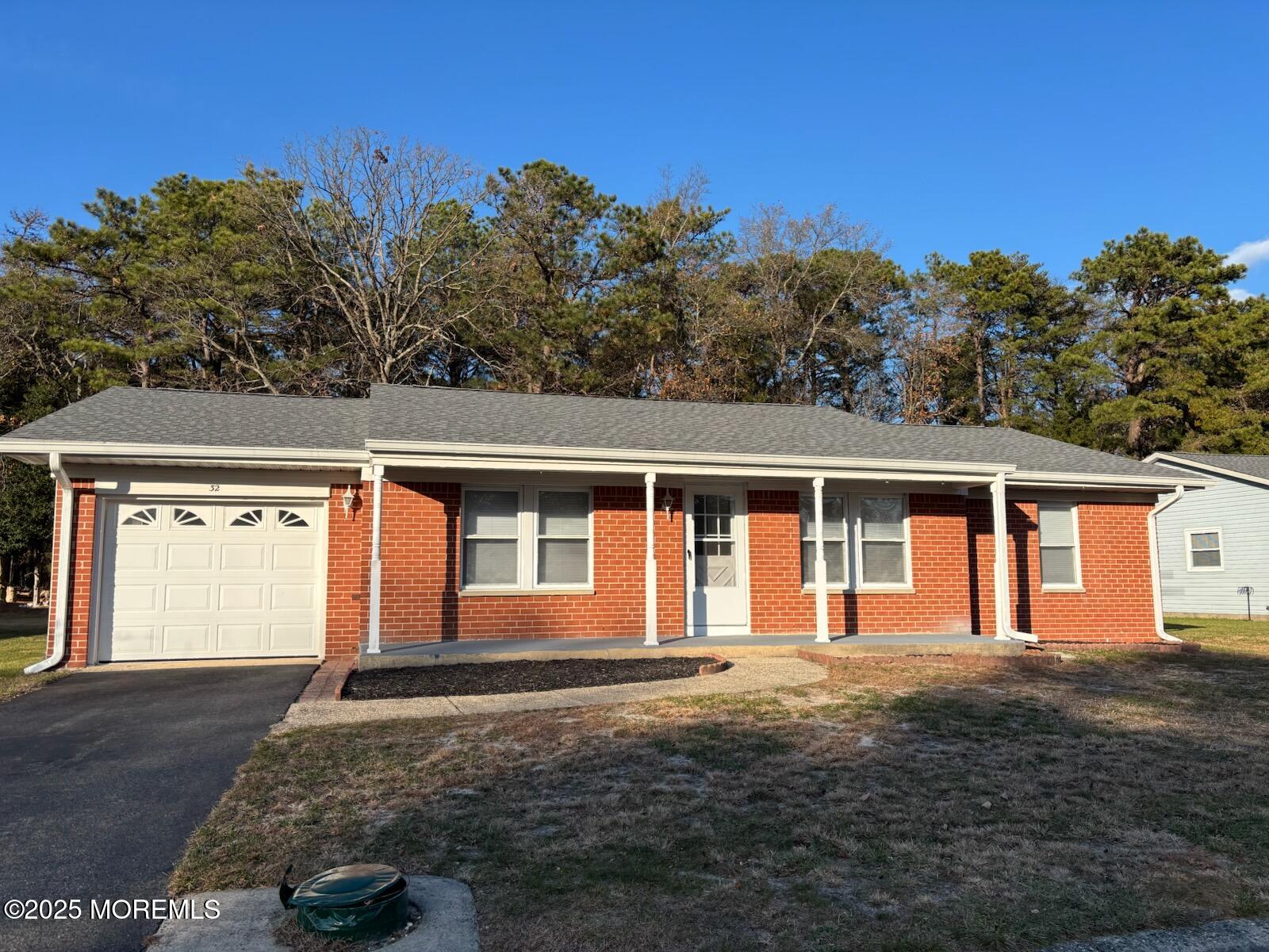 32 Constitution Boulevard Whiting, NJ 08759 - Photo 2 of 30 IMG_3191