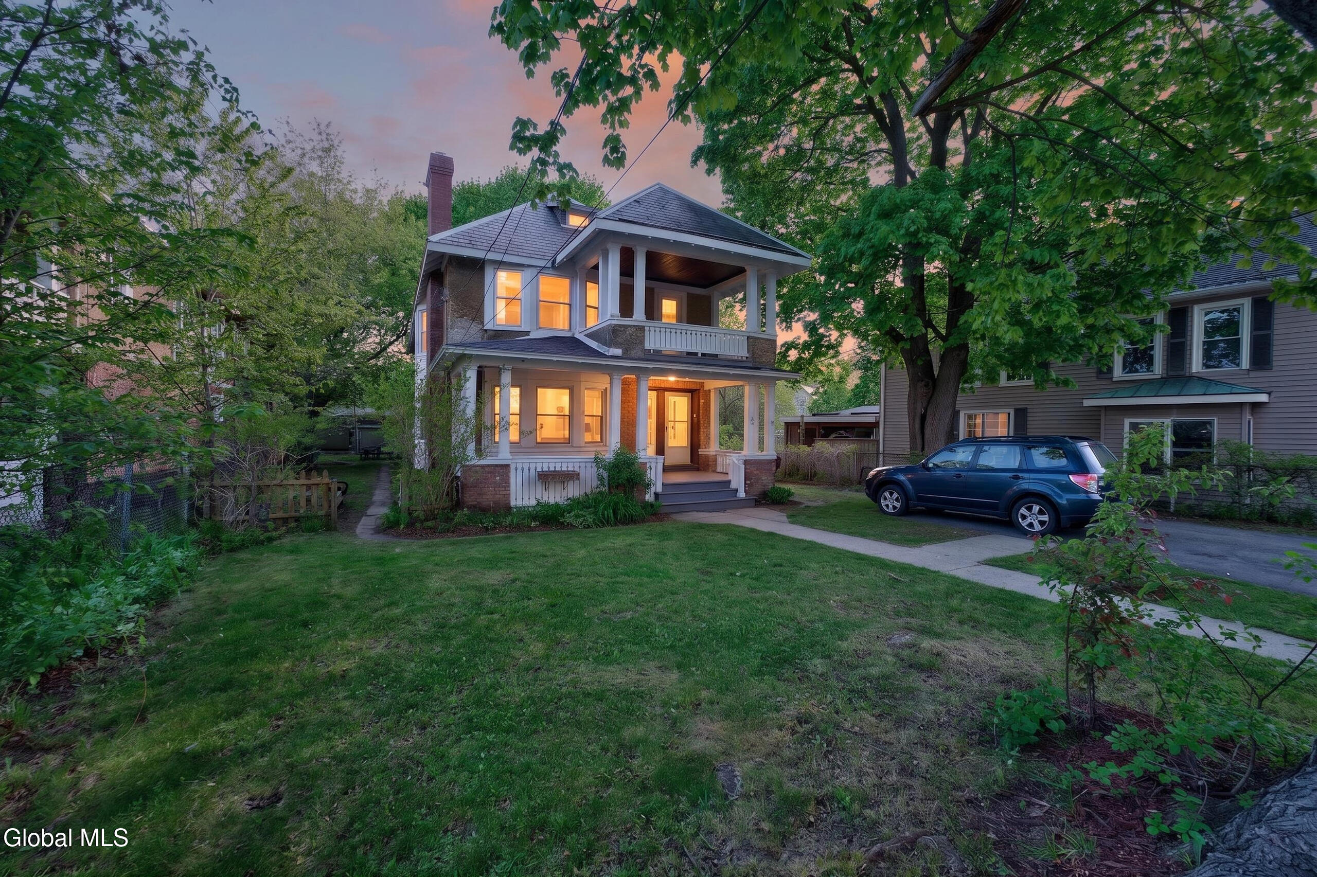303 Spring Avenue Troy, NY 12180 - Photo 5 of 29 0 Front 2twilight