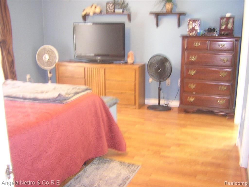 17392 Haggerty Road Belleville, MI 48111 - Photo 13 of 33