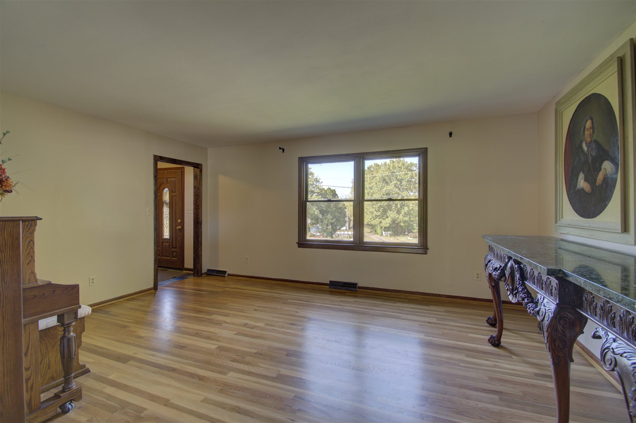 265 Beechwood Road Fort Mitchell, KY 41017 - Photo 9 of 42 Gallery Image 9
