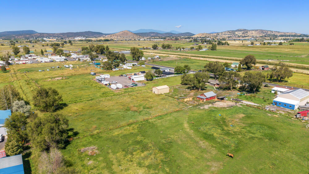 1460 Joe Wright Road Klamath Falls, OR 97603 - Photo 65 of 78 1460JoeWrightRd-39