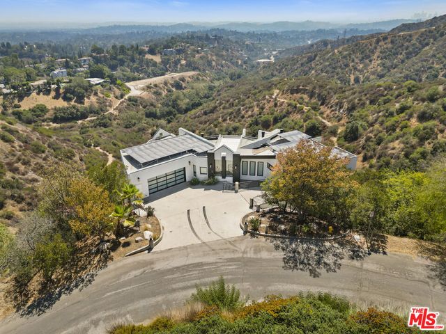 $2,900,000 | 1562 Glen Oaks Boulevard, Pasadena, CA 91105