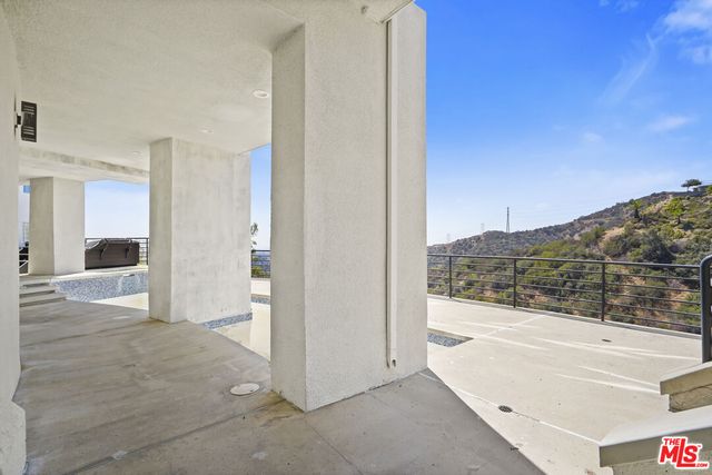 $2,900,000 | 1562 Glen Oaks Boulevard, Pasadena, CA 91105