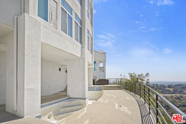 $2,900,000 | 1562 Glen Oaks Boulevard, Pasadena, CA 91105