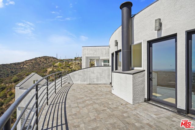 $2,900,000 | 1562 Glen Oaks Boulevard, Pasadena, CA 91105