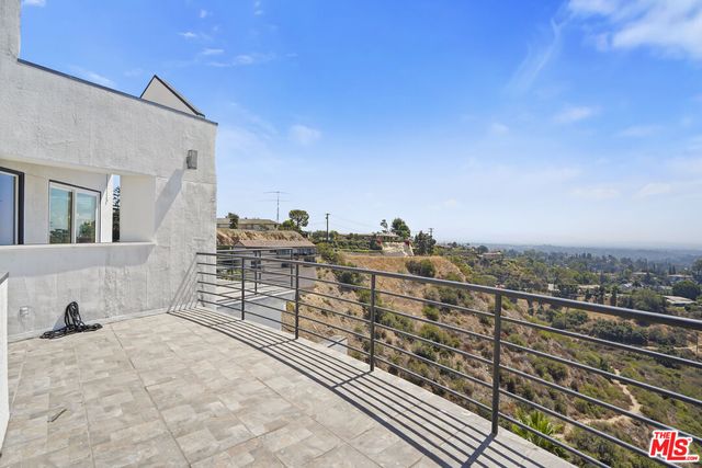 $2,900,000 | 1562 Glen Oaks Boulevard, Pasadena, CA 91105