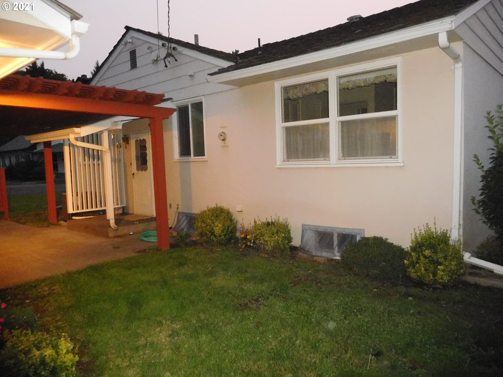 665 Pierce Street Milton Freewater, OR 97862 - Photo 5 of 32