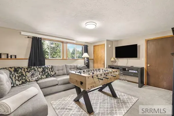 $685,000 | 4222 Grandview Road, Island Park, ID 83429
