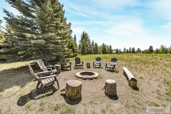 $685,000 | 4222 Grandview Road, Island Park, ID 83429