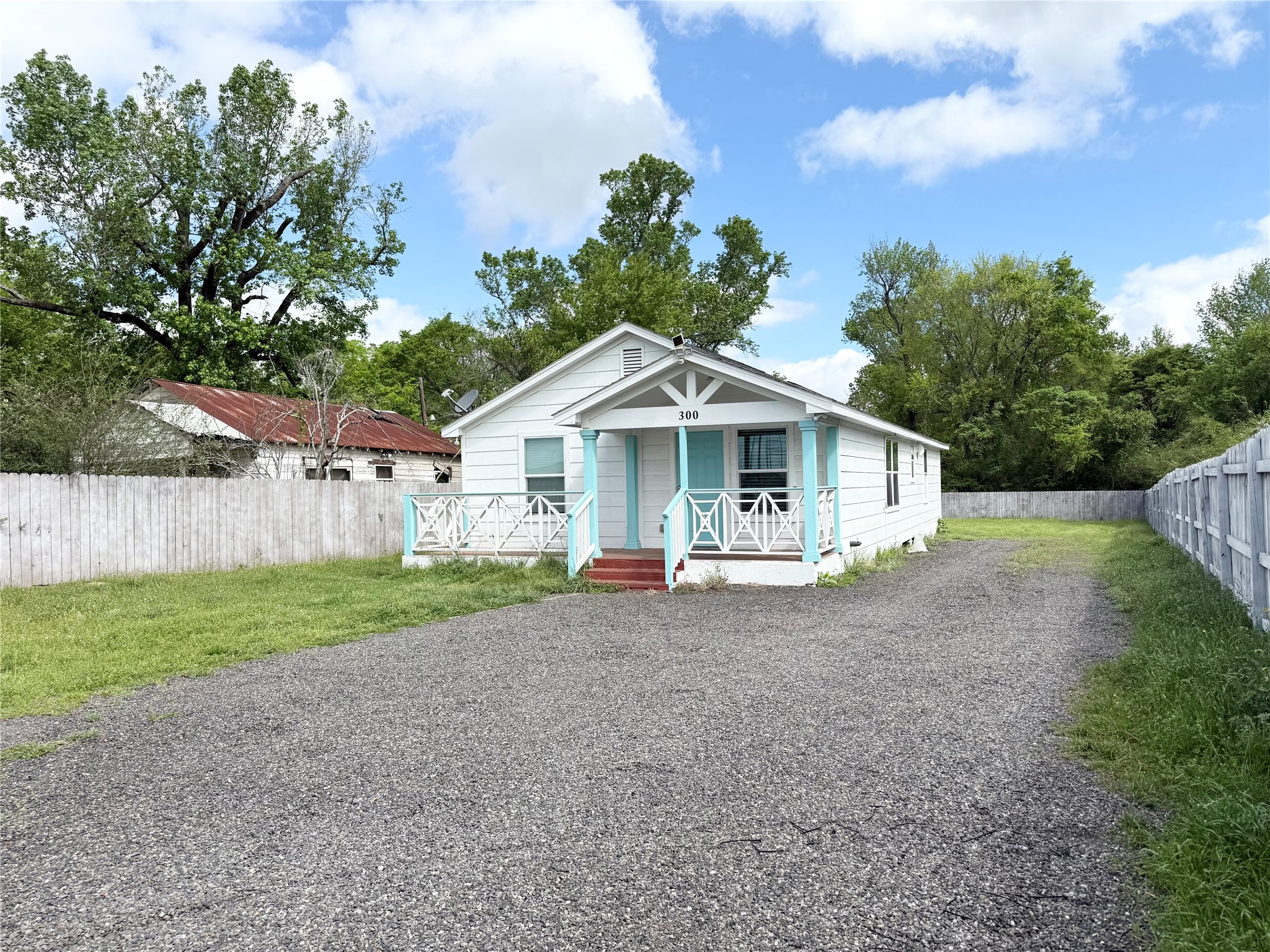 300 Longstreet Road Willis, TX 77378 - Photo 1 of 30 Welcome Home