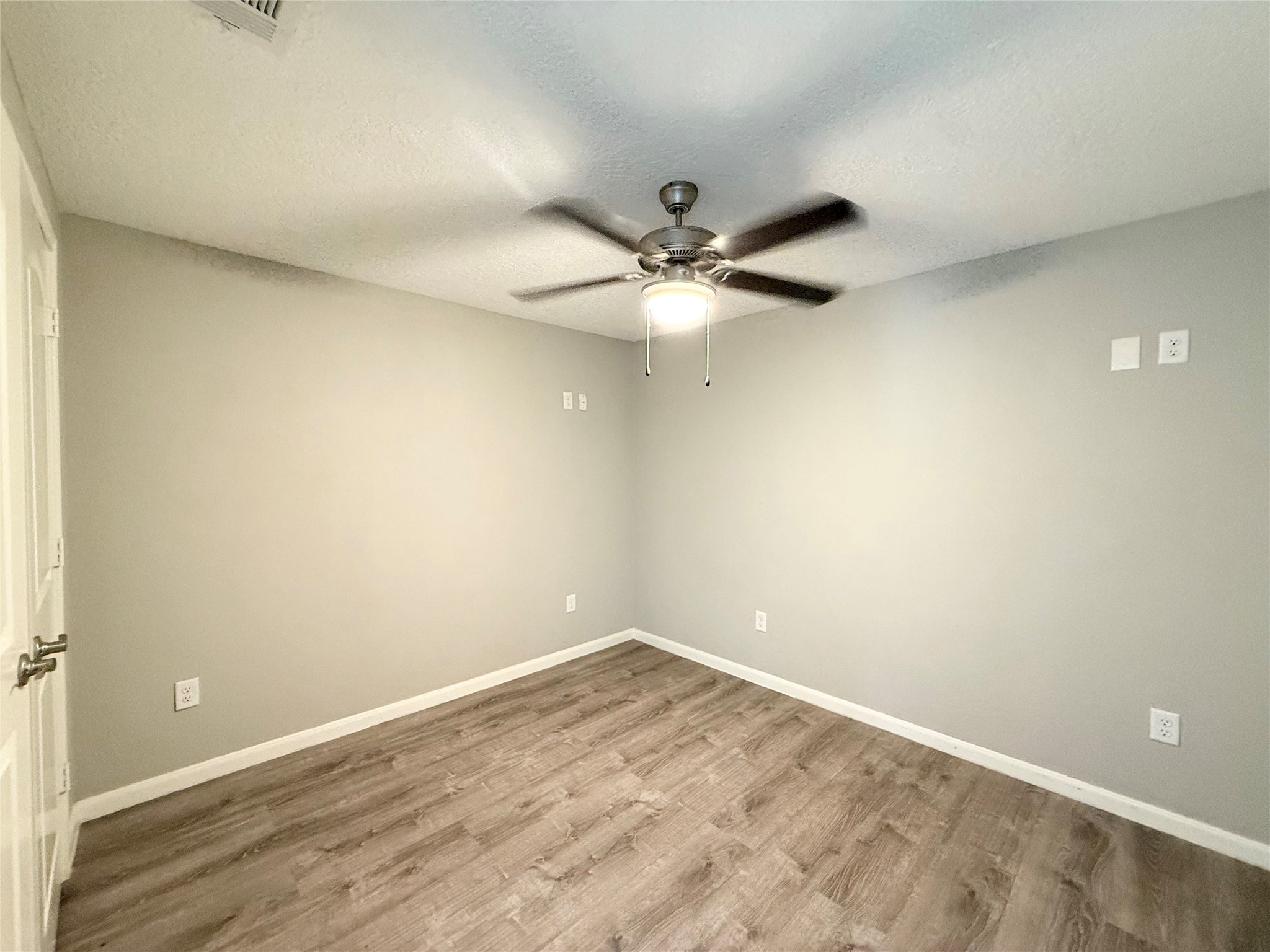 300 Longstreet Road Willis, TX 77378 - Photo 19 of 30 Secondary Bedroom