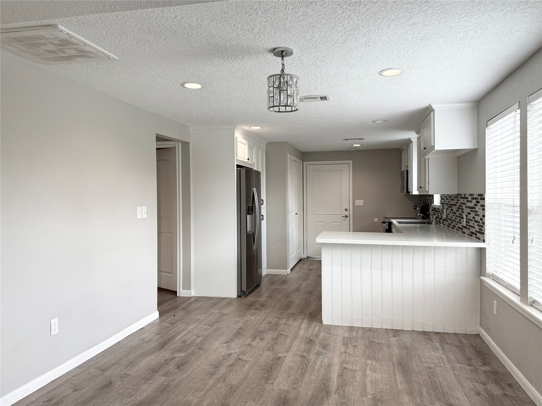 300 Longstreet Road Willis, TX 77378 - Photo 7 of 30 Dining Area