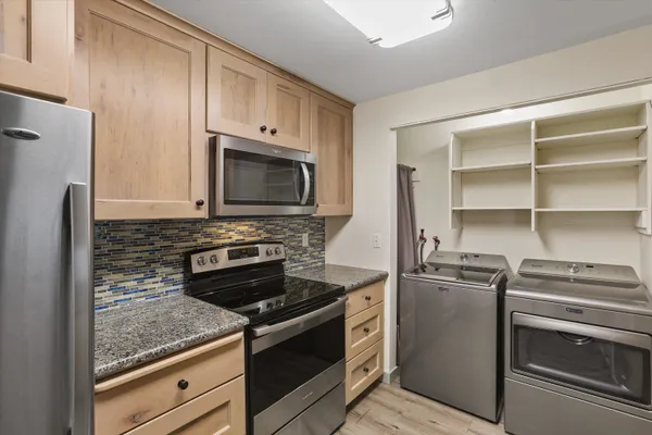 $195,000 | 6007 East 6th Avenue, Unit W9, Spokane Valley, WA 99212