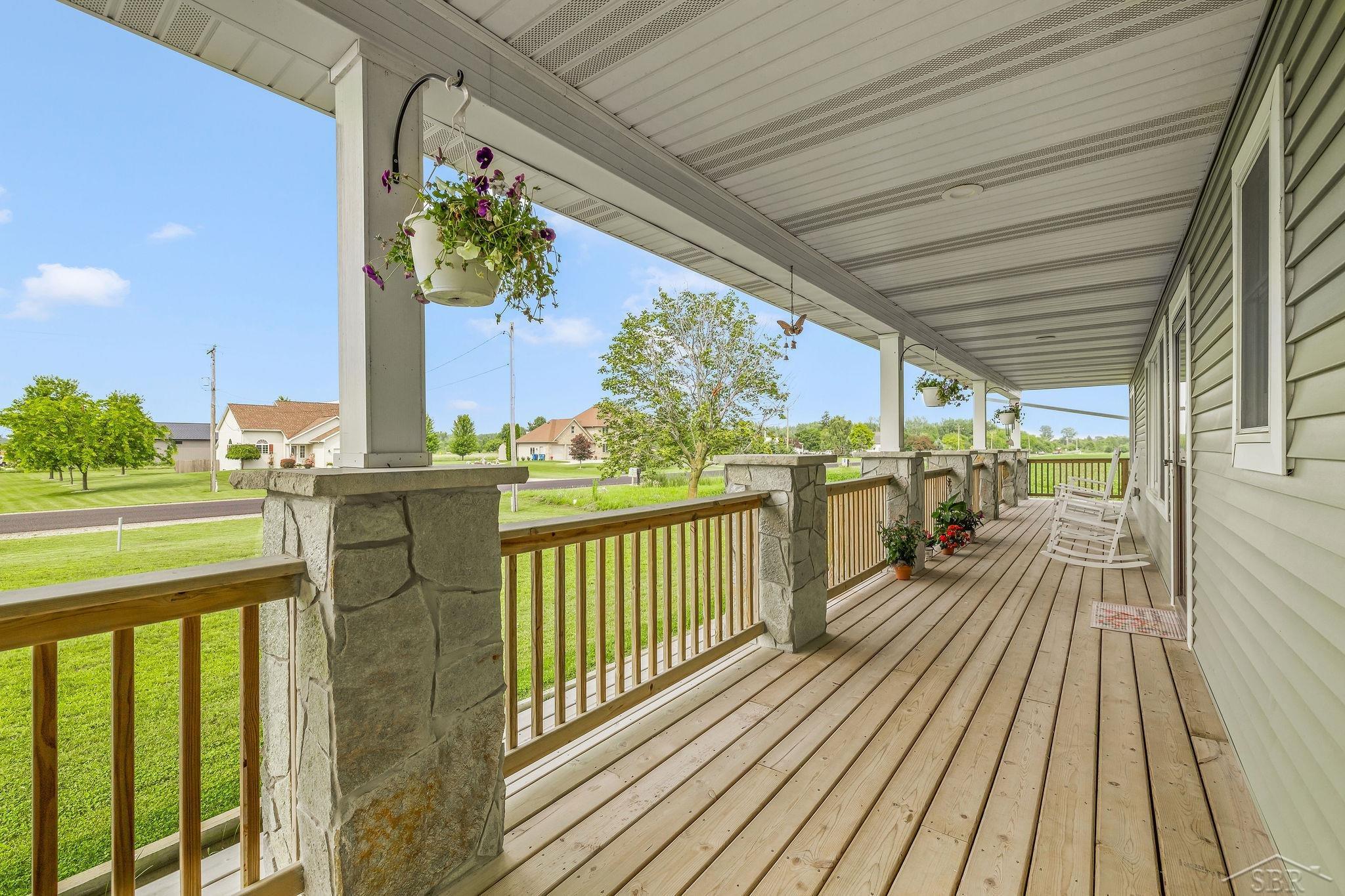 609 Wheeler Road Auburn, MI 48611 - Photo 6 of 47 50117491-5.JPG