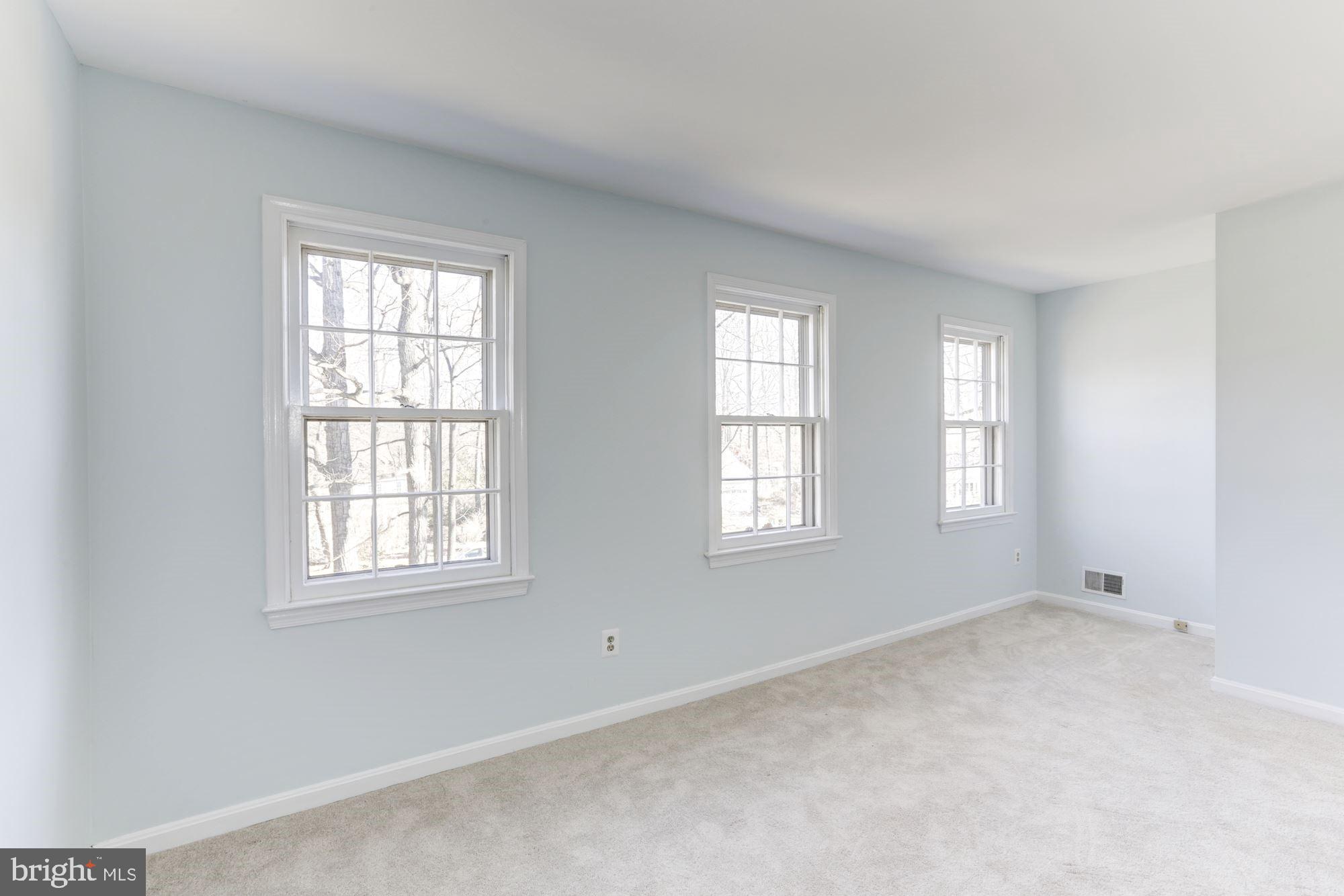1592 Stowe Road Reston, VA 20194 - Photo 19 of 28 Second Bedroom has desk nook