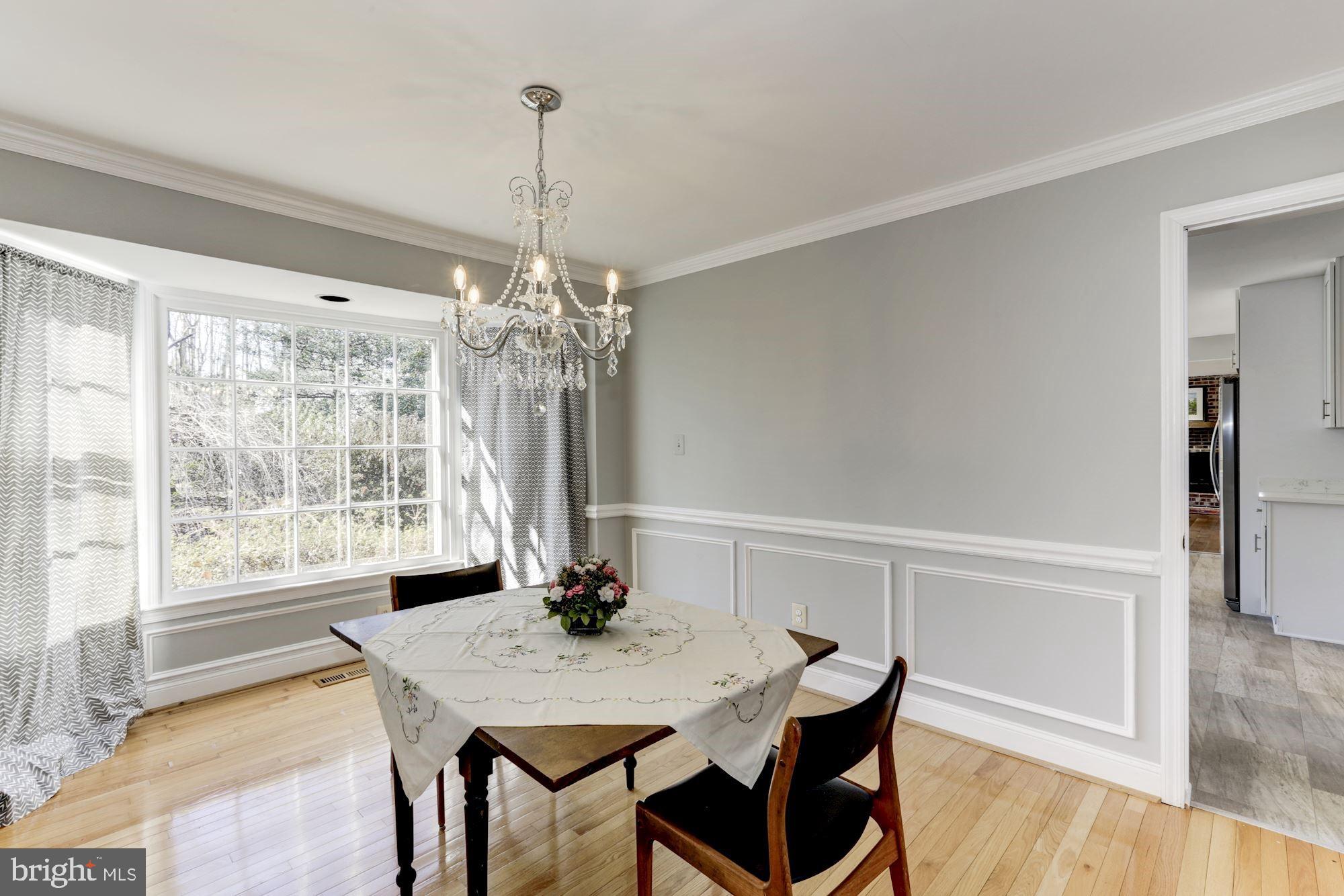 1592 Stowe Road Reston, VA 20194 - Photo 9 of 28 Dining Room to Kitchen