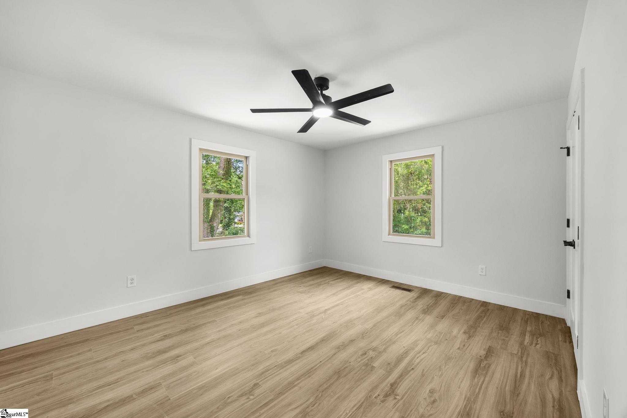 5497 Old Buncombe Road Greenville, SC 29609 - Photo 29 of 50