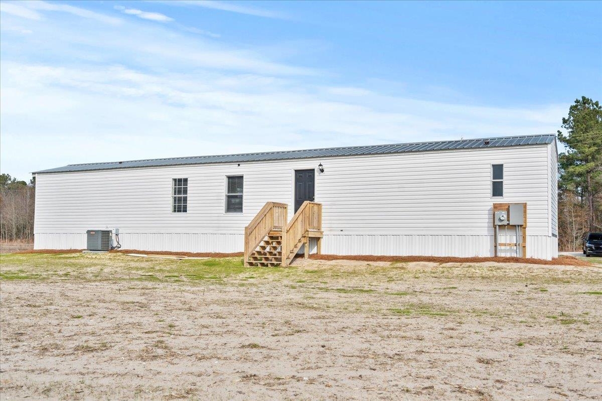 1049 Sawyer Road Marion, SC 29571 - Photo 4 of 35