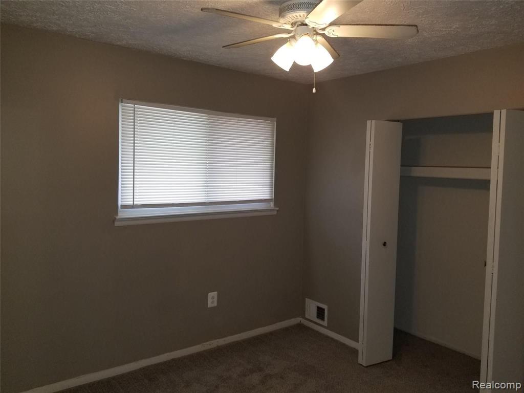 5950 Beech Daly Road Taylor, MI 48180 - Photo 5 of 10