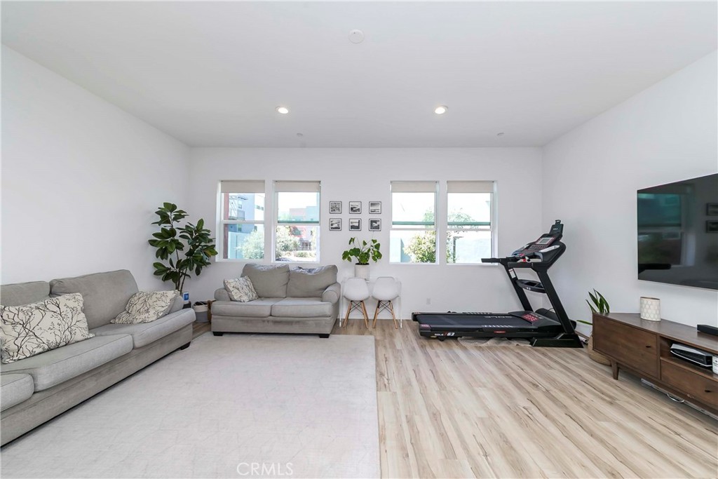 408 Hudson Street Brea, CA 92821 - Photo 17 of 34