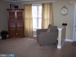 313 Diane Avenue Sinking Spring, PA 19608 - Photo 3 of 6