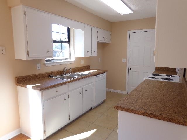 6503 Bellview Pines Road Pensacola, FL 32526 - Photo 4 of 28 Gallery Image 4