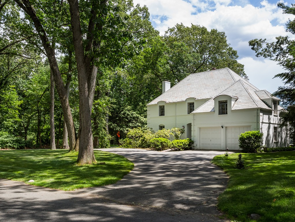 45 Brittany Road Longmeadow, MA 01106 - Photo 3 of 30 Gallery Image 3