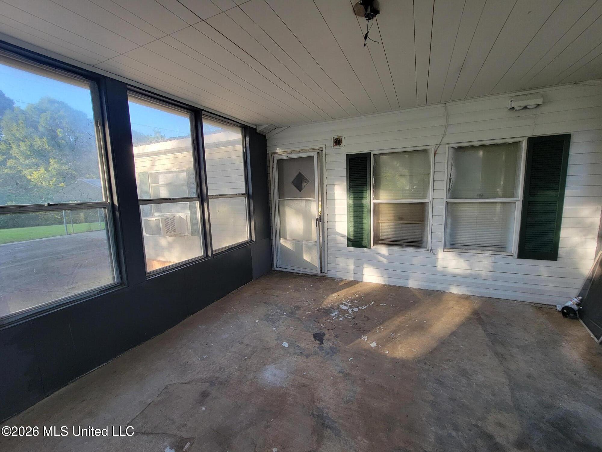 2427 Lawrence Hazel Road Lawrence, MS 39336 - Photo 6 of 24 39525