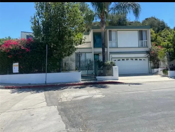 $5,900 | 17041 Escalon Drive, Encino, CA 91436