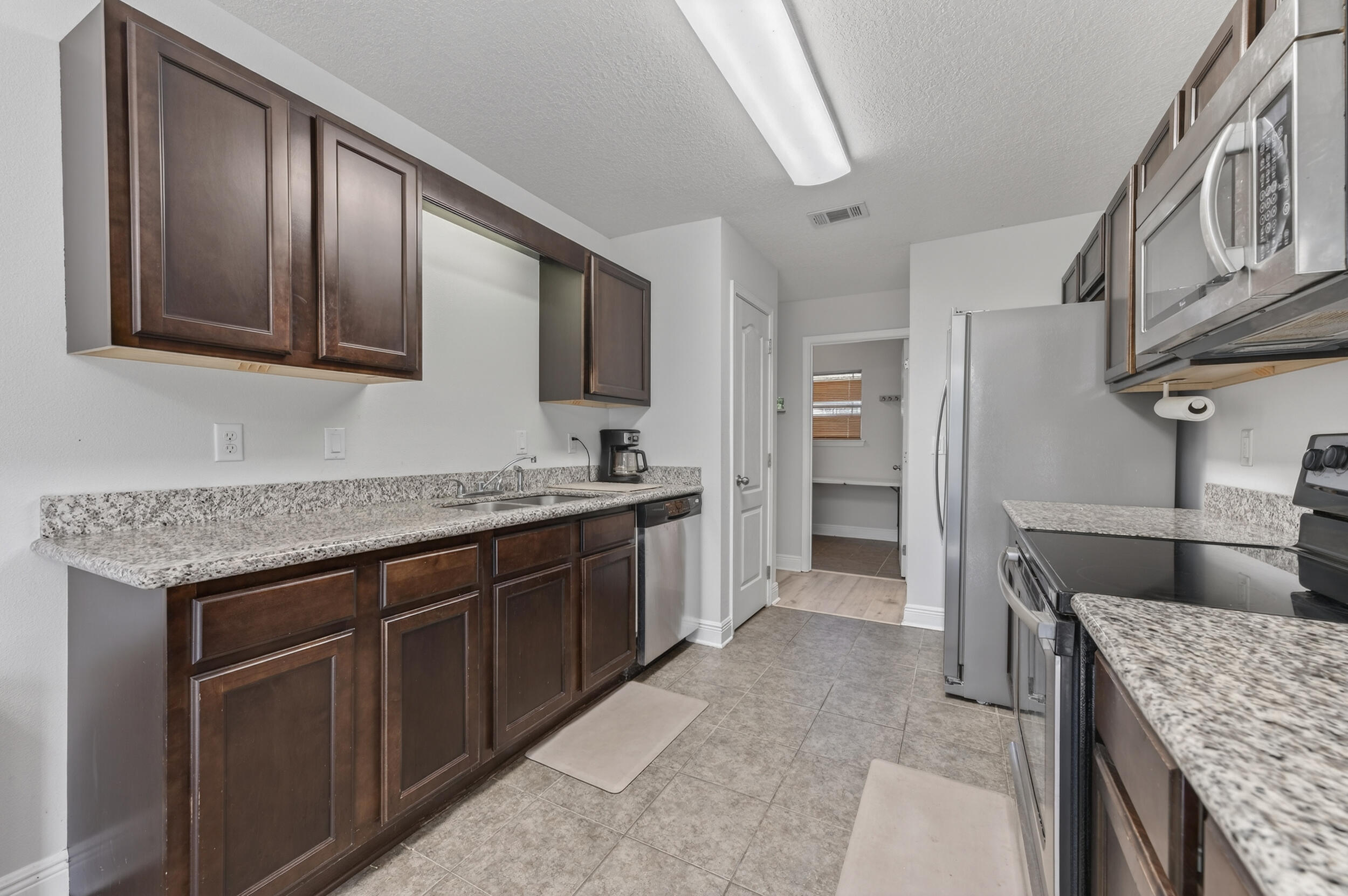 6231 Flash Lane Crestview, FL 32536 - Photo 14 of 35 6231 flash ln-crestview-18