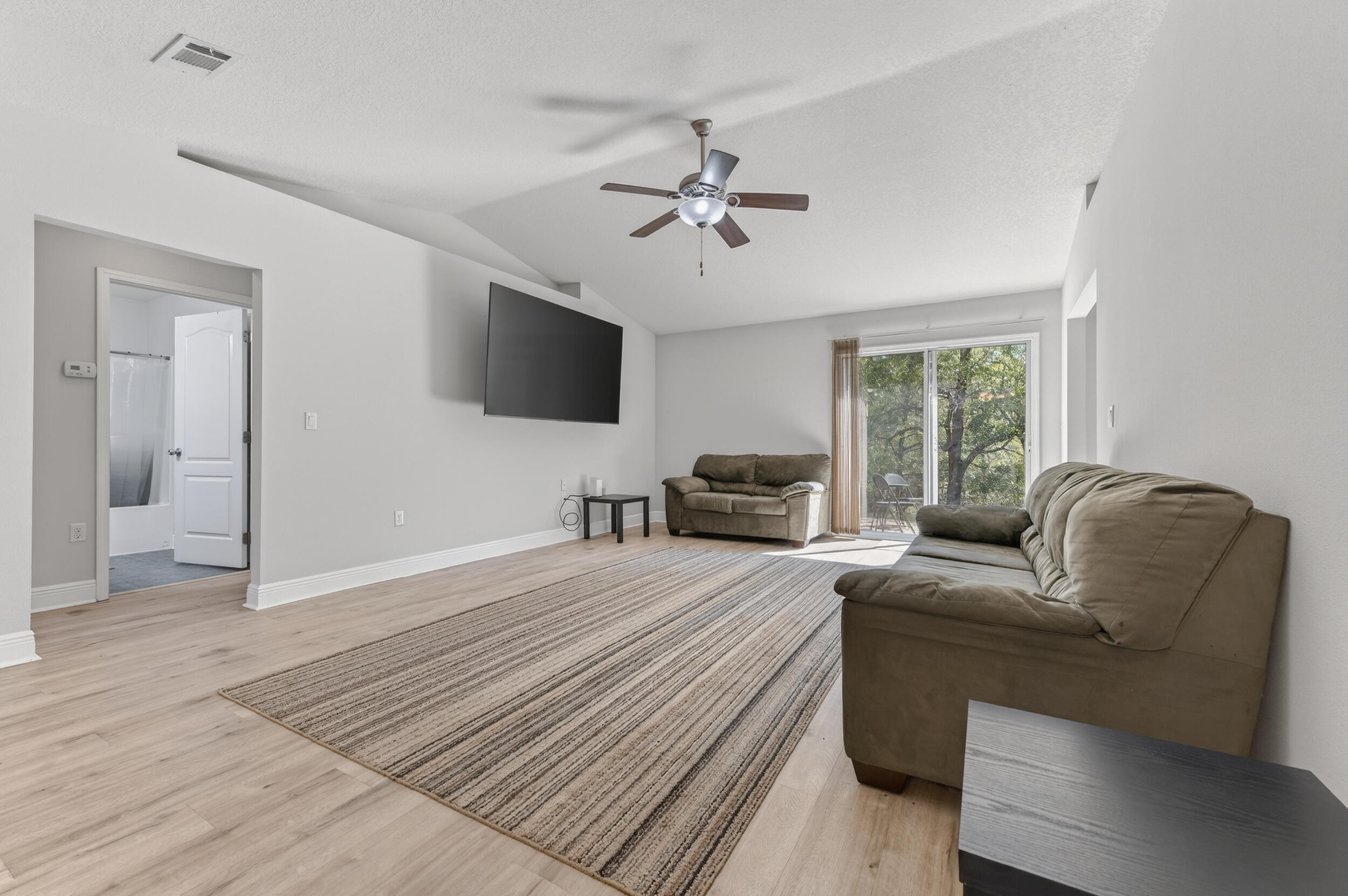 6231 Flash Lane Crestview, FL 32536 - Photo 4 of 35 6231 flash ln-crestview-8