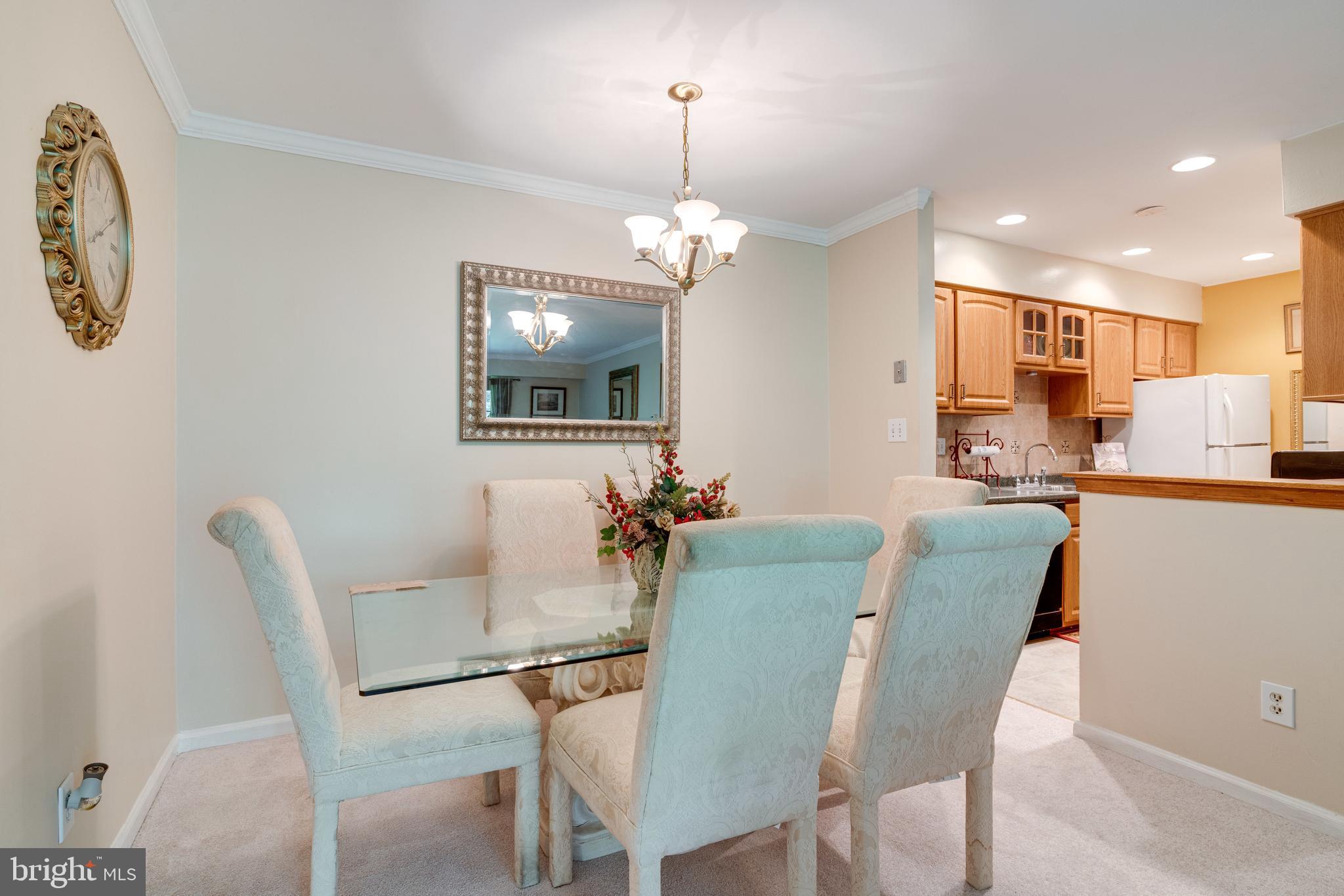 5905 Bayshire Road, Unit 184 Springfield, VA 22152 - Photo 14 of 48 dining area