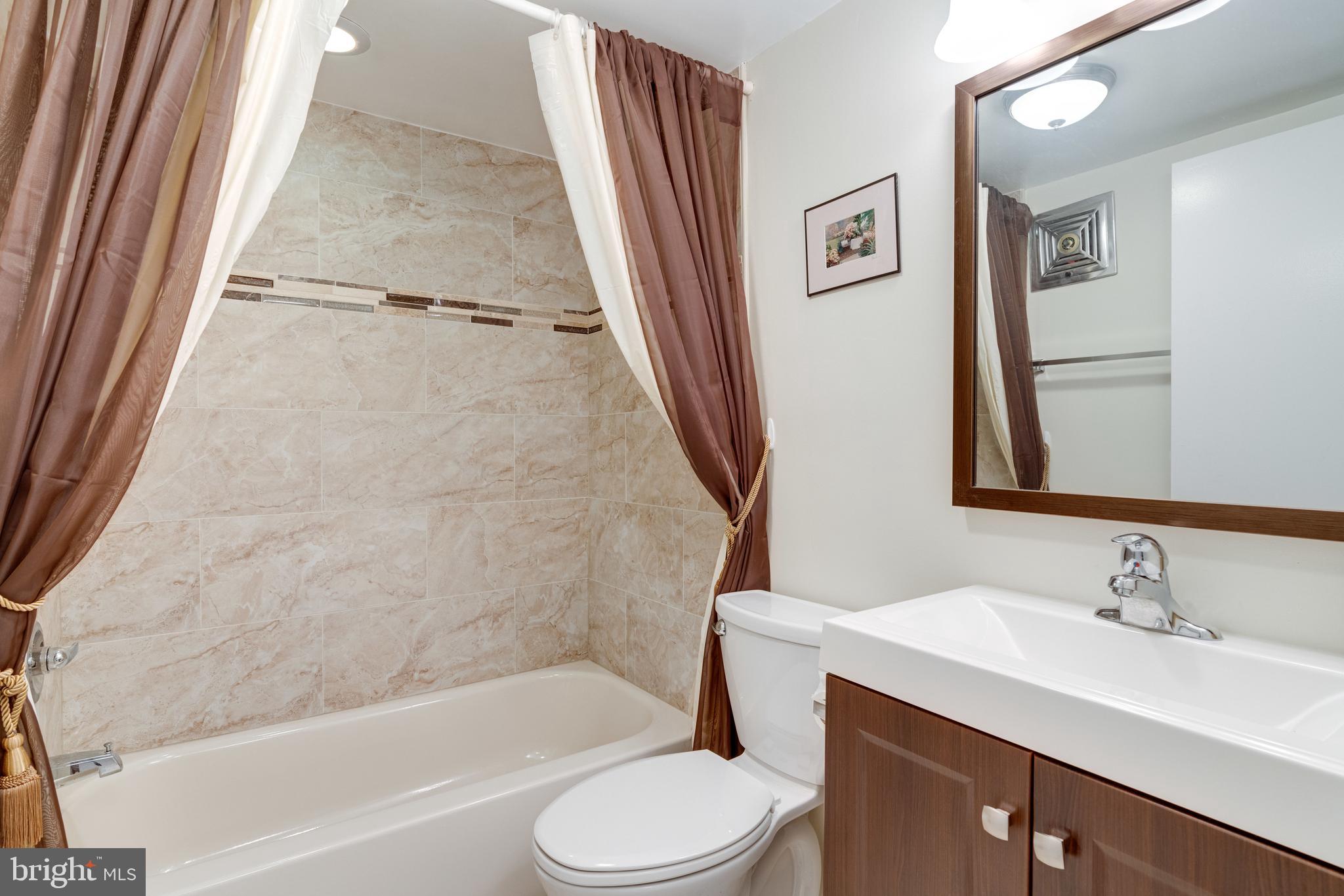 5905 Bayshire Road, Unit 184 Springfield, VA 22152 - Photo 3 of 48 full bath
