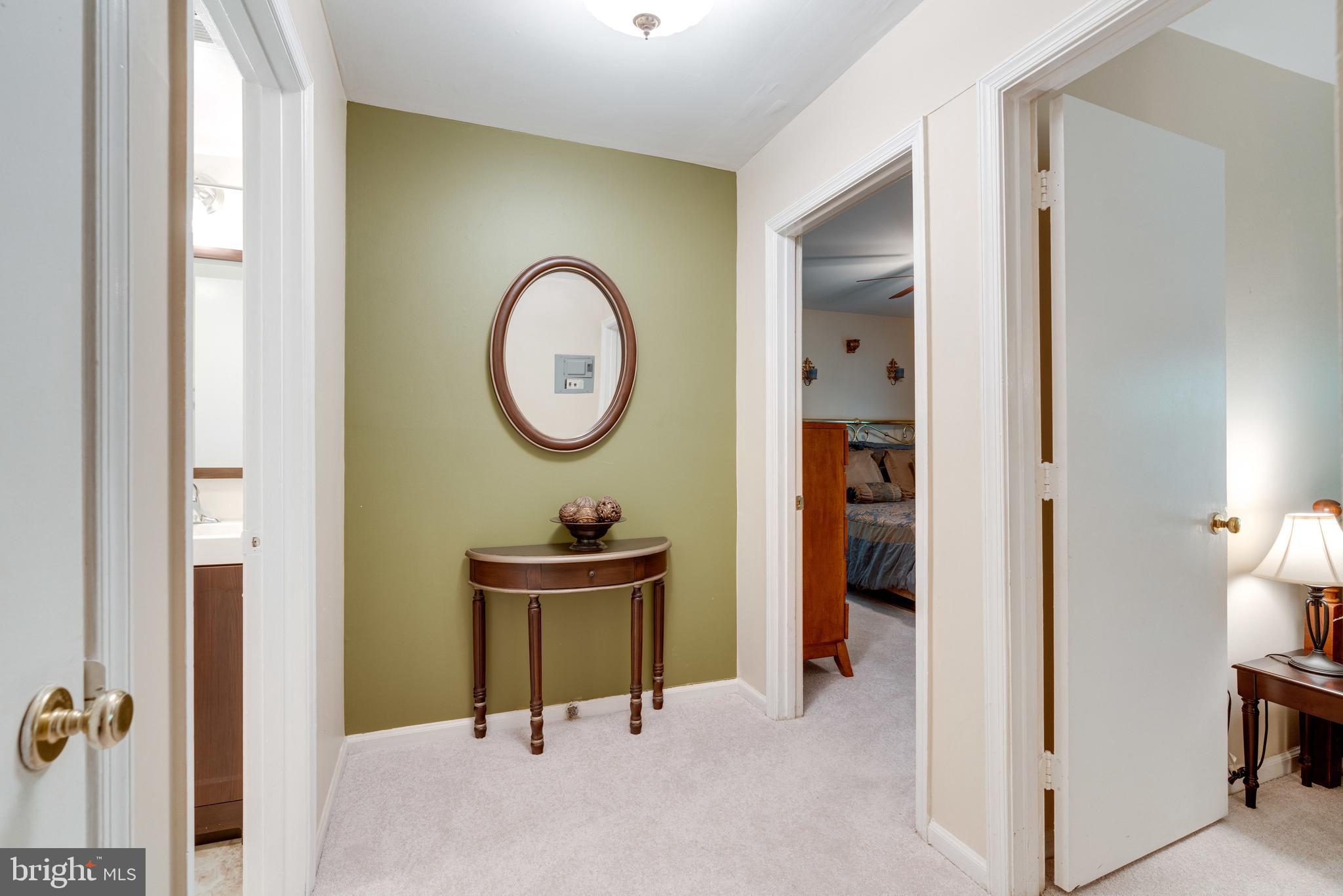 5905 Bayshire Road, Unit 184 Springfield, VA 22152 - Photo 21 of 48 hallway