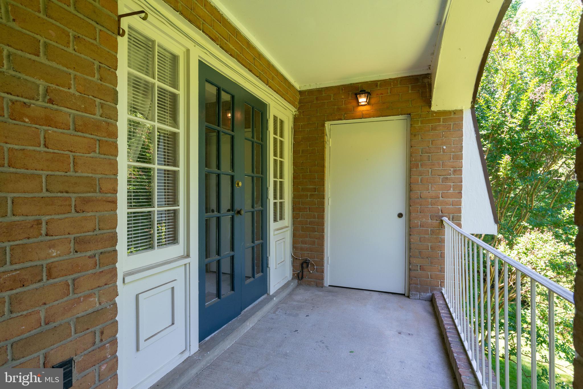 5905 Bayshire Road, Unit 184 Springfield, VA 22152 - Photo 33 of 48 balcony