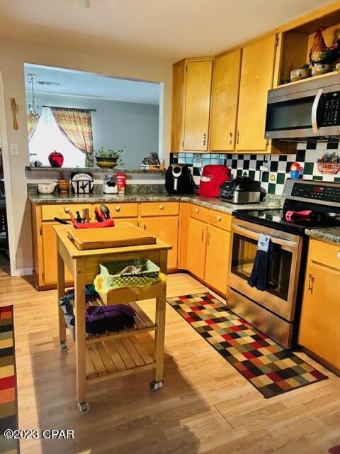 5612 Banner Road Malone, FL 32445 - Photo 11 of 48