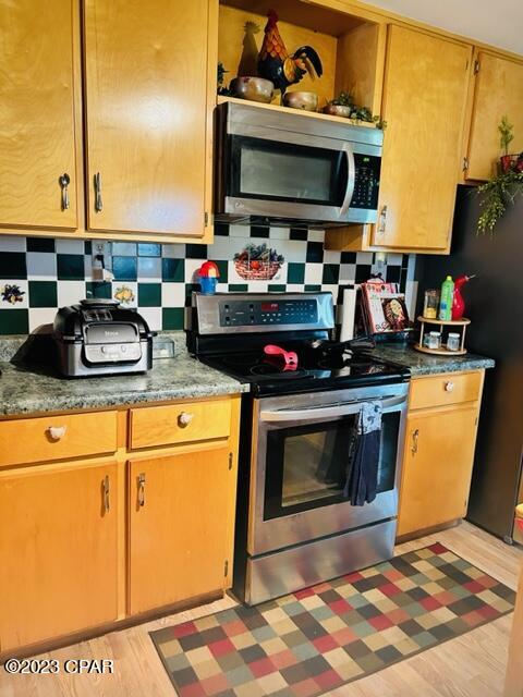 5612 Banner Road Malone, FL 32445 - Photo 13 of 48