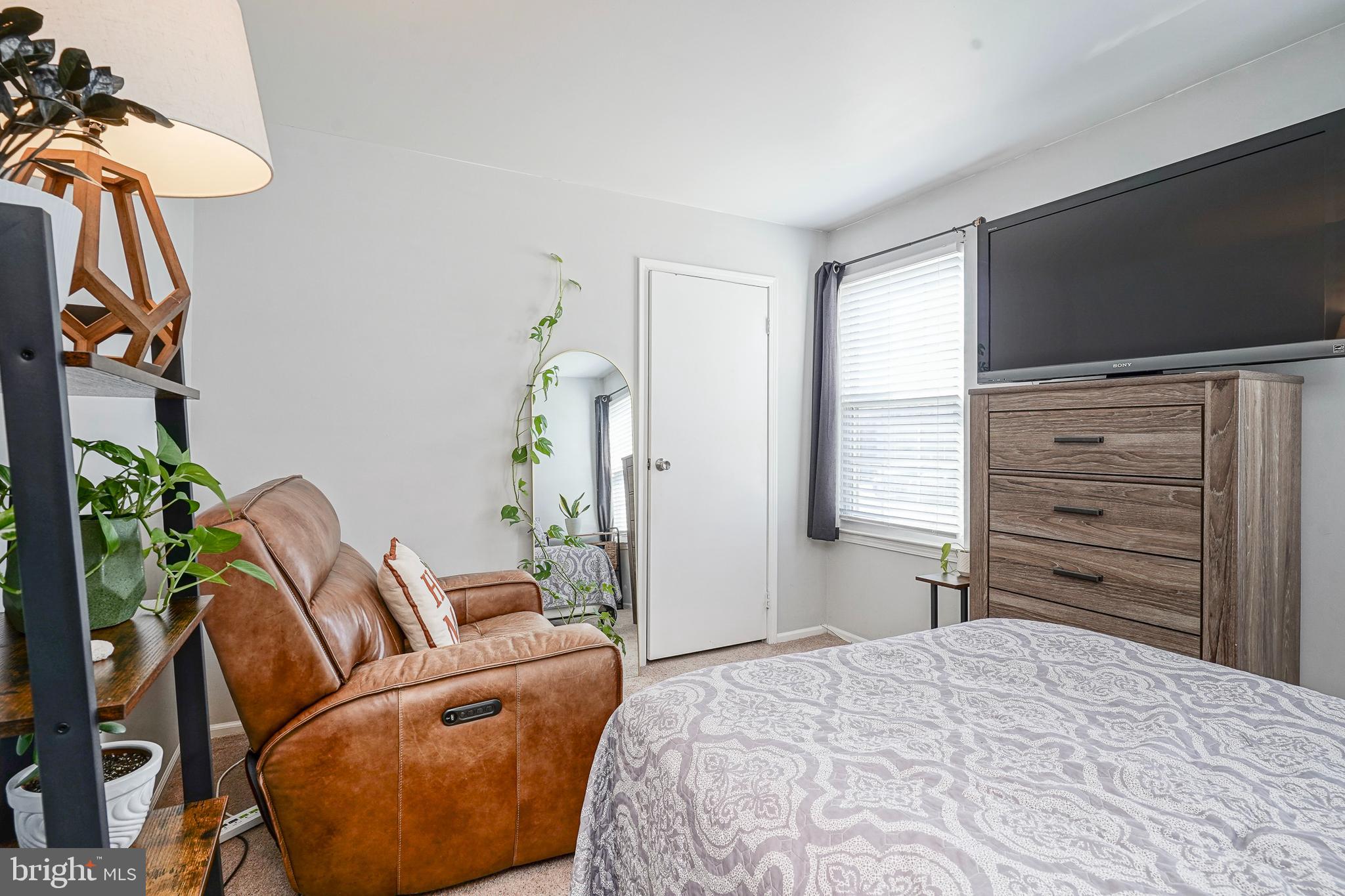 5 Kent Place Sewell, NJ 08080 - Photo 26 of 28 a bedroom with a bed and furniture