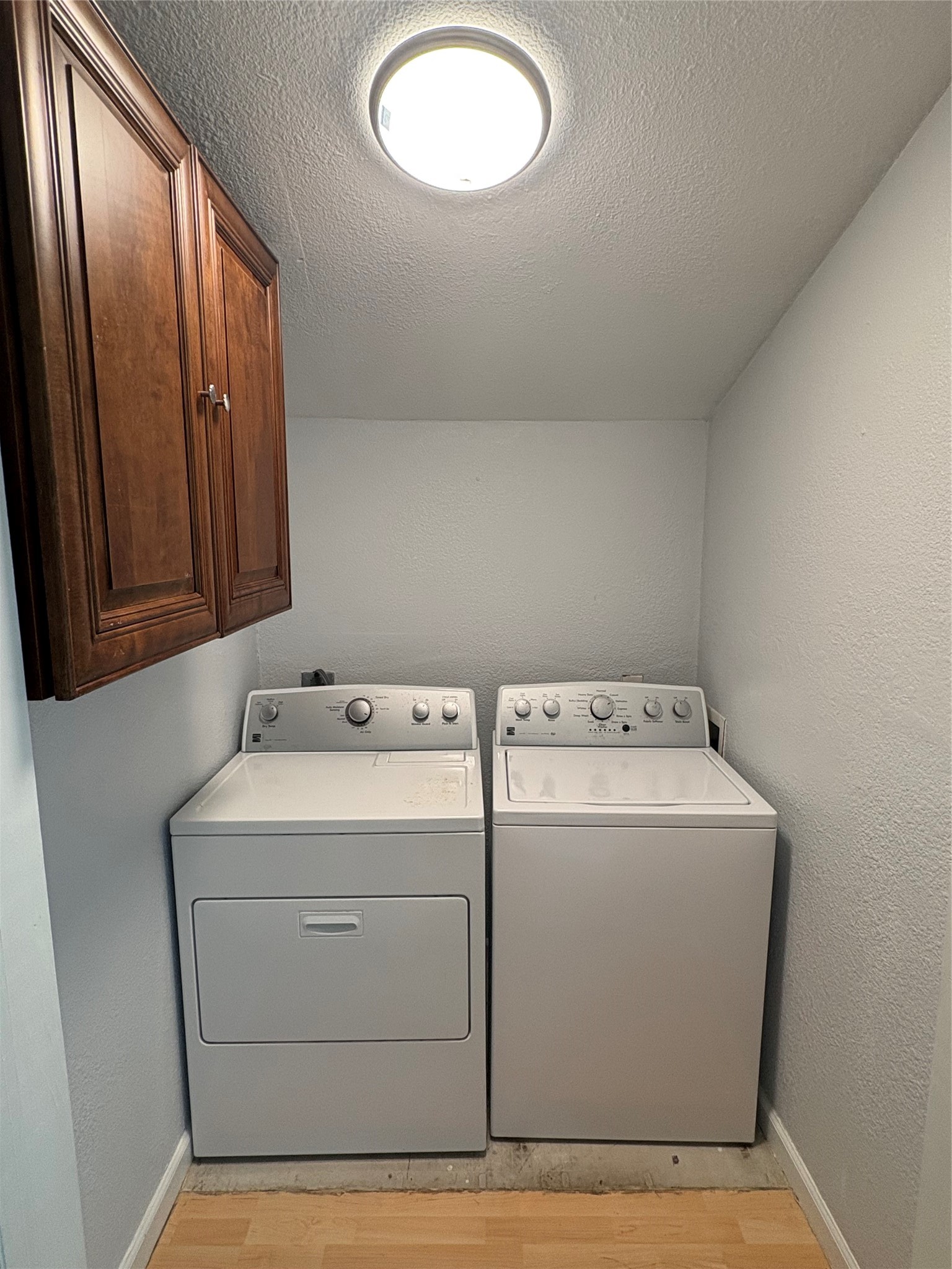 529 East Myrtle Street Angleton, TX 77515 - Photo 16 of 17 Gallery Image 16