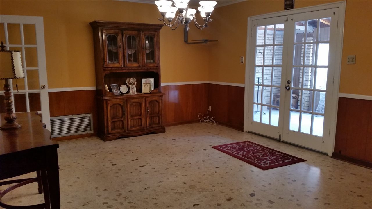 2619 Mier Street Laredo, TX 78043 - Photo 3 of 10 a living room with furniture