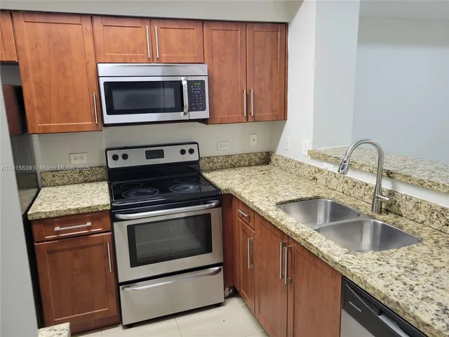 $2,600 | 2401 West Preserve Way, Unit 101, Miramar, FL 33025