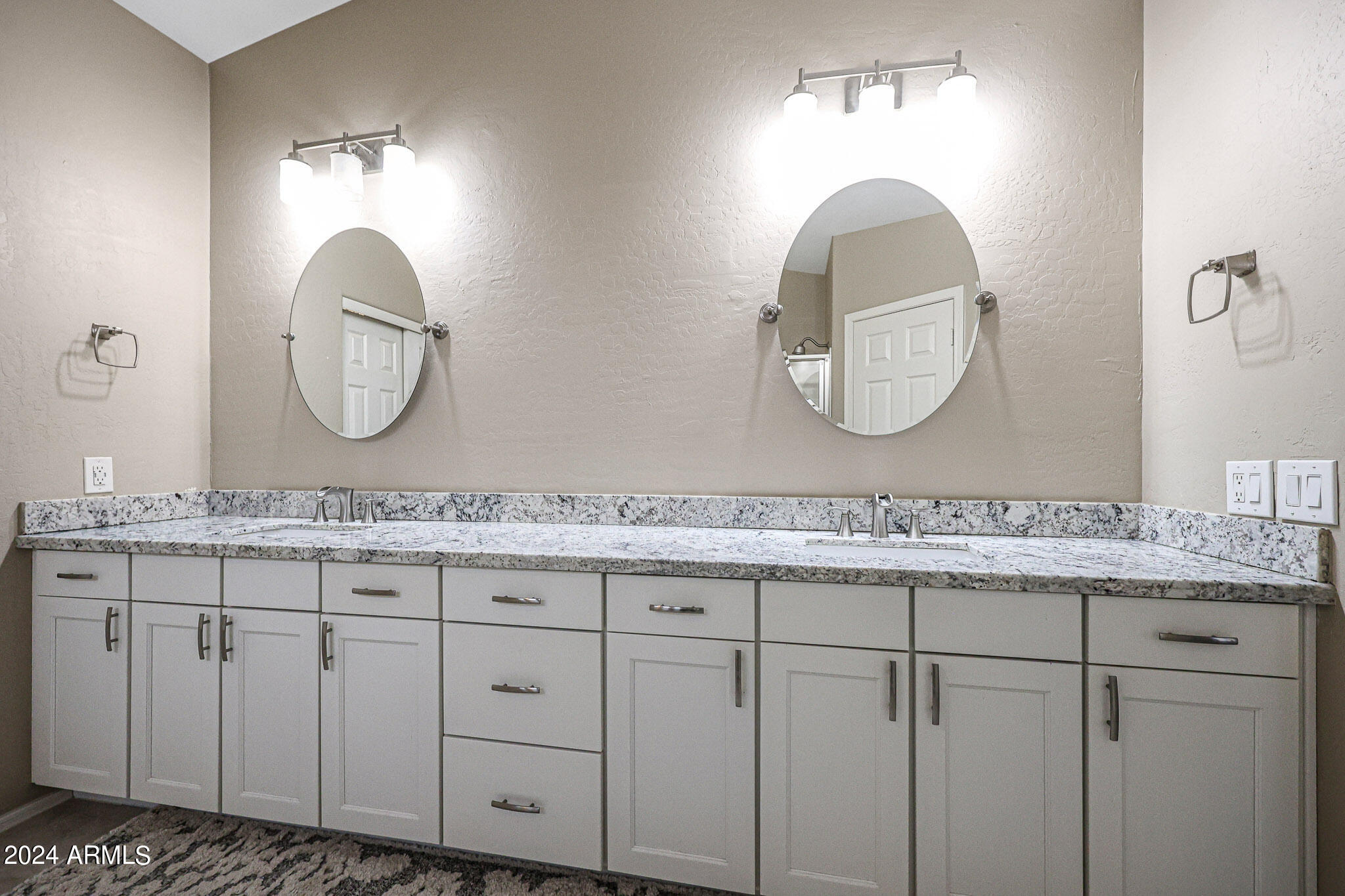 13660 West Monte Vista Road Goodyear, AZ 85395 - Photo 21 of 43 B (12)