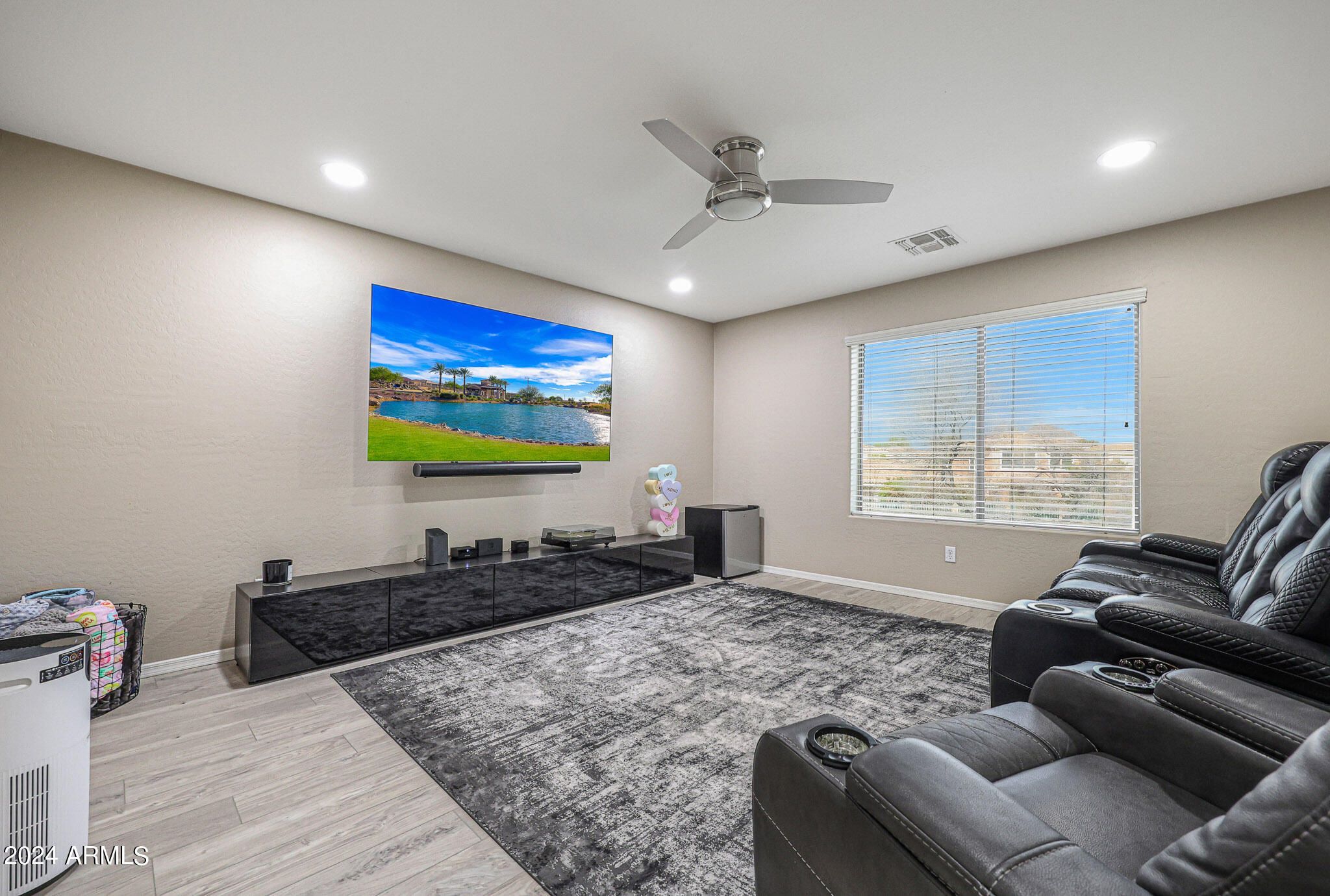 13660 West Monte Vista Road Goodyear, AZ 85395 - Photo 7 of 43 B (34)