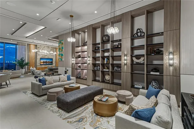 $13,500 | 275 1st Avenue South, Unit 1701, St. Petersburg, FL 33701