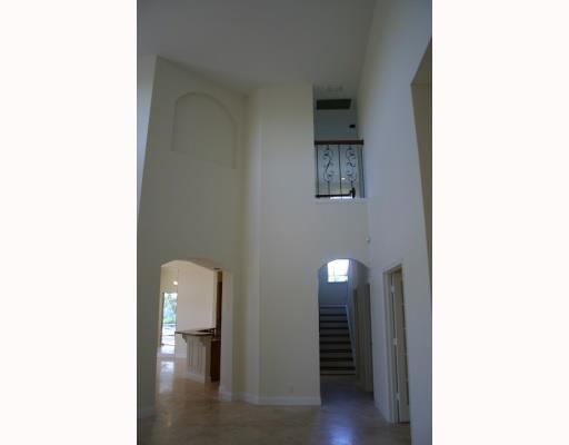 224 Skylark Point Jupiter, FL 33458 - Photo 4 of 8 Gallery Image 4